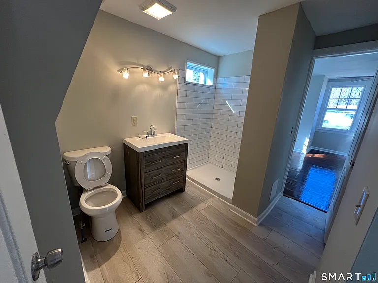 93 White Rock Dr — Photo 10
