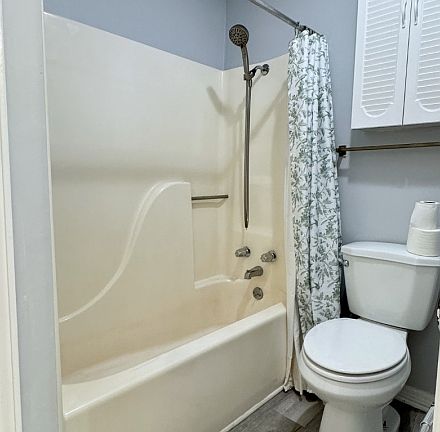 5th image of 204 Splane Dr