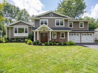40 Crest Rd, New Providence, NJ 07974