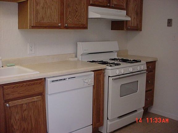 4th image of 7625 Montana Ave