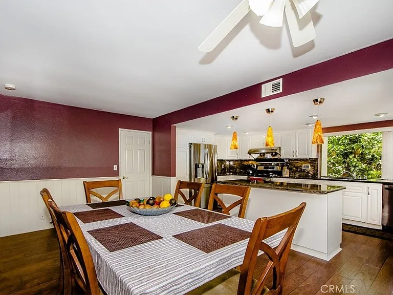 24 Cypress Tree Ln — Photo 9