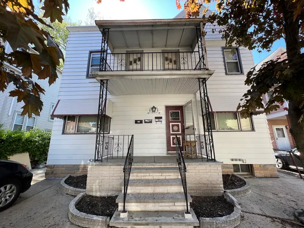 1910 Coltman Rd, Cleveland, OH