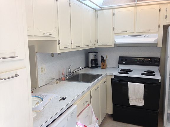 5th image of 2515 NE 1st Ct #3150