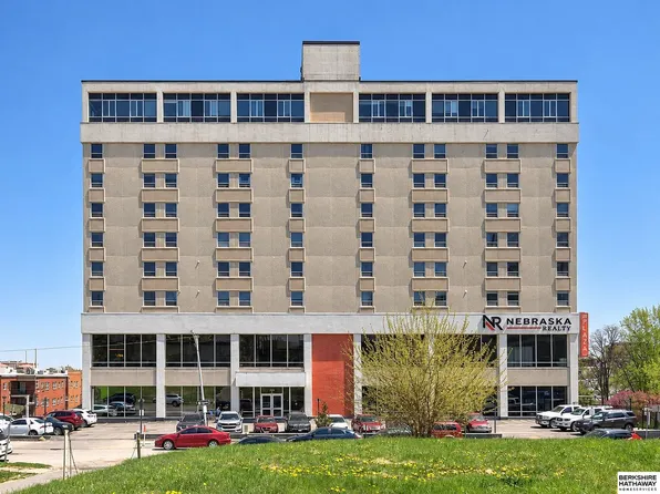 105 N 31st Ave #904, Omaha, NE 68131