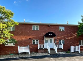 3721 35th St APT 1, Moline, IL 61265