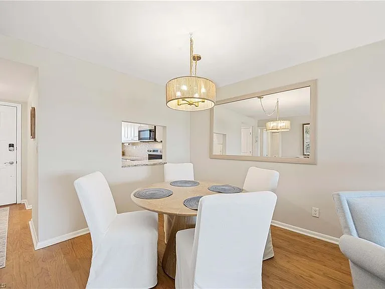 45 High Point Cir S #303 — Photo 7