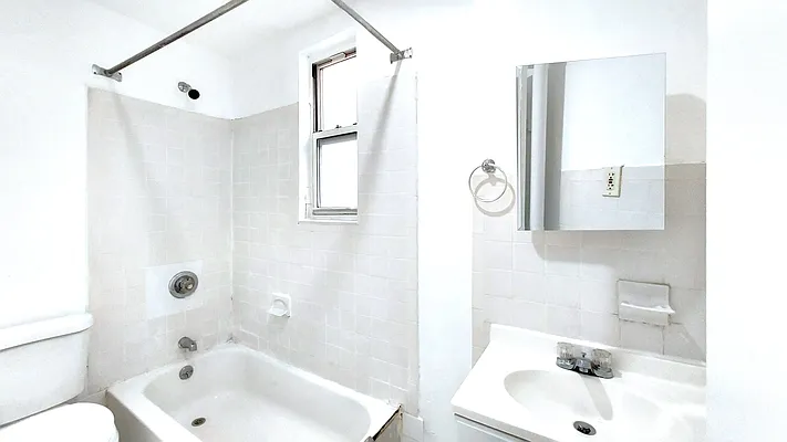 Rented by R New York | media 5