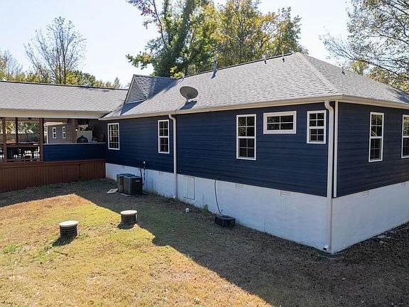5th image of 440 Raleigh Lagrange Dr