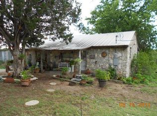 124 Longwood Rd, Ingram, TX 78025