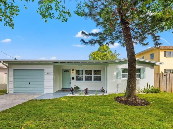 7033 Hibiscus Ave S, South Pasadena, FL 33707