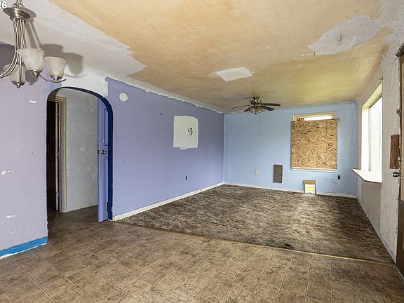 5th image of 5418 A St
