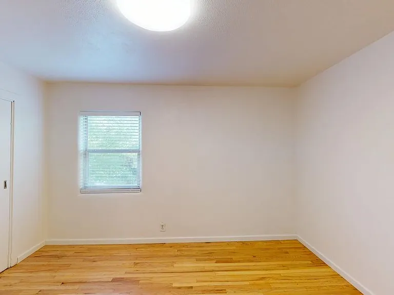 Classic Abq One Bedroom Apartment Just 4 Blocks to UNM — Photo 27
