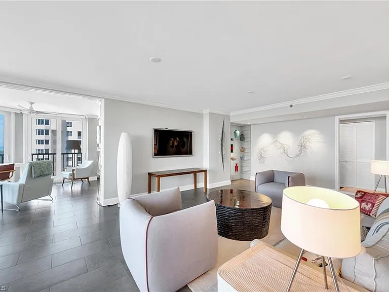 6585 Nicholas Blvd #1903 — Photo 3