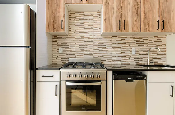 Rented by Nooklyn NYC LLC | media 18