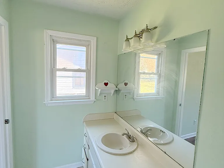 158 Lewis Ln — Photo 27