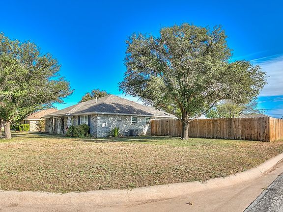 2nd image of 2631 Selman Dr