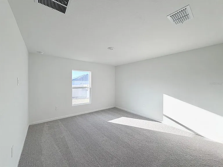 2122 Chris Dr — Photo 17