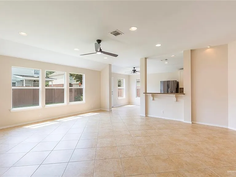 4202 Santa Marina St — Photo 4