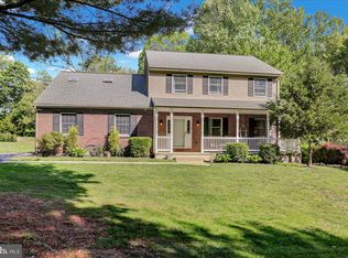 2581 Hill Rd, Reading, PA 19606
