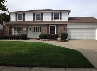 33442 Vargo Dr, Livonia, MI 48152