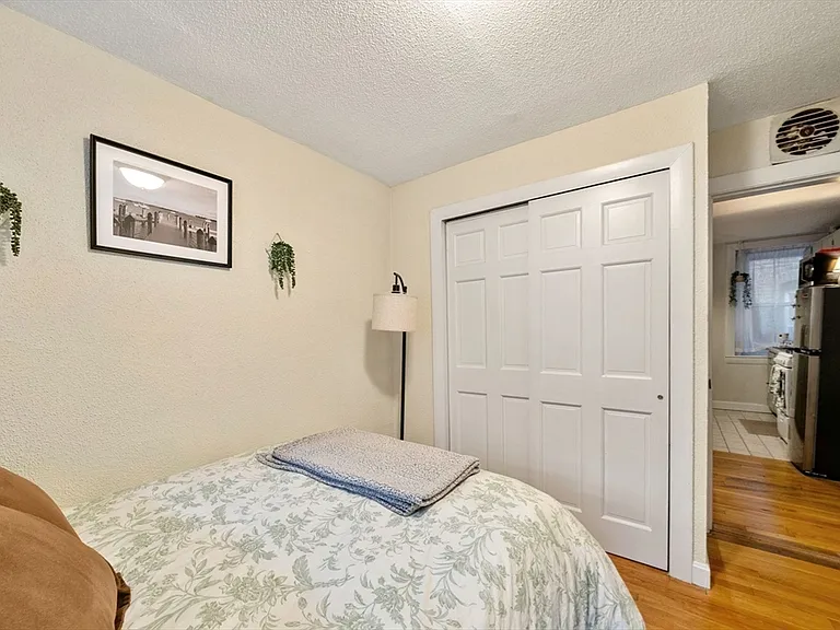 10 Henchman St #2R — Photo 9