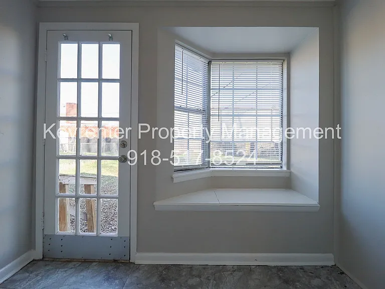 723 N Gary Pl — Photo 11