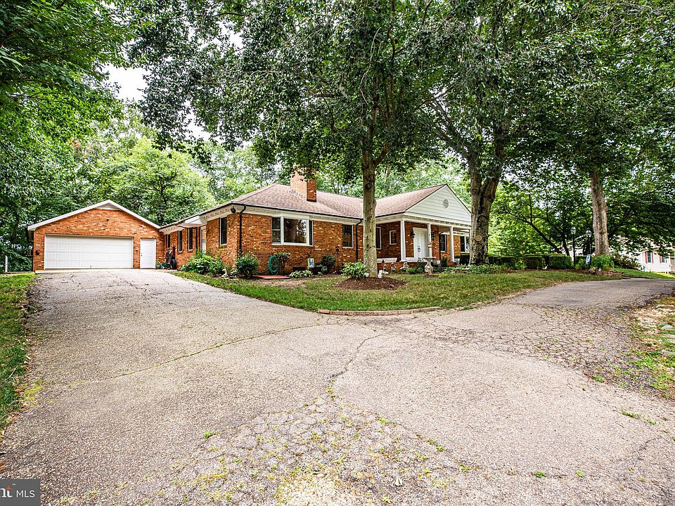 1st image of 602 Fagan Dr