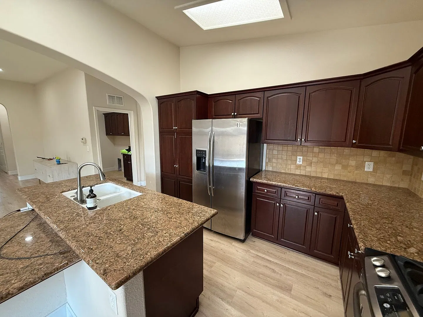 Charming 3-Bedroom 2 Bathroom Home — Photo 4
