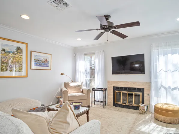 101 Crofton Ave #102, San Antonio, TX 78210