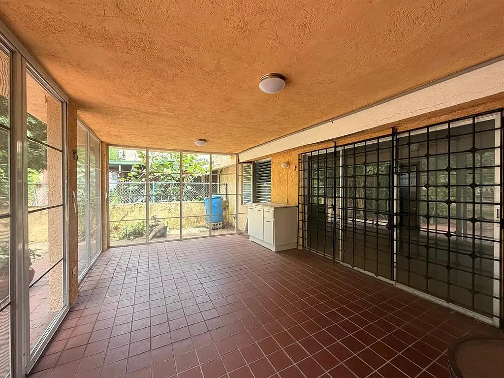 2 bed, 2.0 bath, 1000 sqft, $1,000 — Photo 4