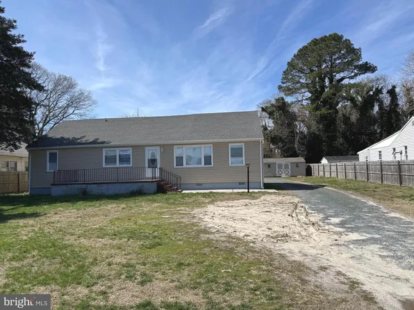 308 Cedar Ln, Fruitland, MD 21826