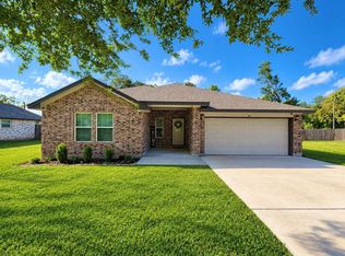 62 Nelson Ct, Jones Creek, TX 77541