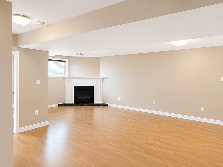 6913 Kelly Dr — Photo 6