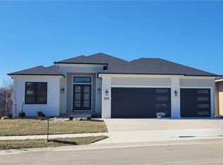 23939 W 113th Ter, Olathe, KS 66061