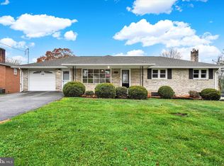 250 N Main St, York, PA 17408