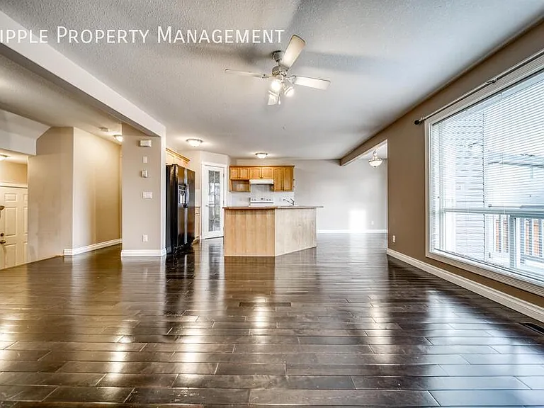 413 Bayside Pl SW — Photo 6