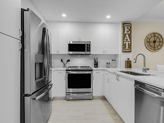 4th image of 11785 St Andrews Place #104