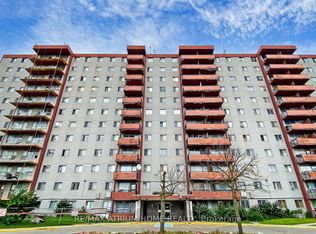 100 Lotherton Ptwy #410, Toronto, ON M6B 2G8