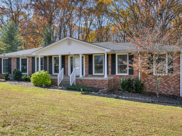 7117 Old Franklin Rd, Fairview, TN 37062