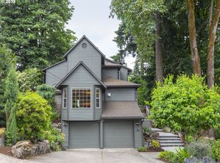7642 SW Kelly Ave, Portland, OR 97219