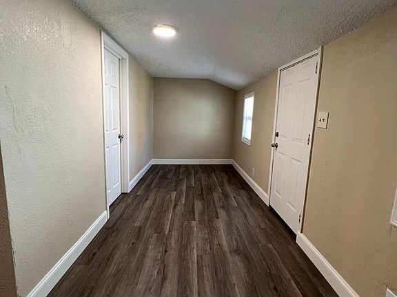 5th image of 429 Niles St #D