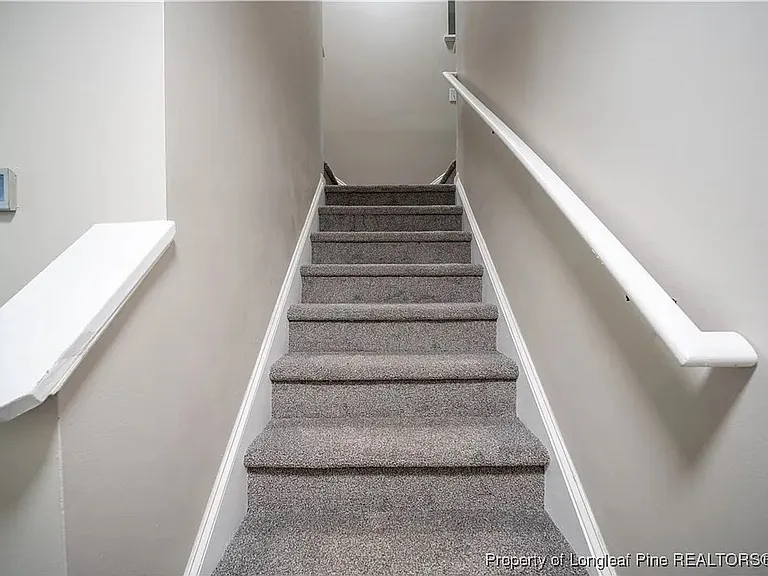 421 Feldspar Way — Photo 21