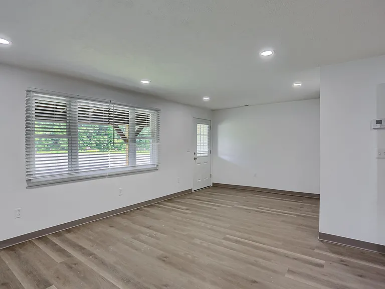 124 Kathleen Dr #3 — Photo 20