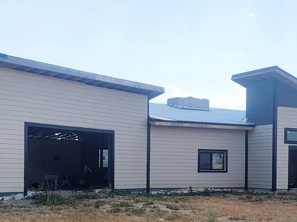 106 Decker Rd, Sheridan, WY 82801