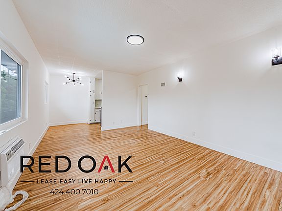 4th image of 252 W Elm Ave #L