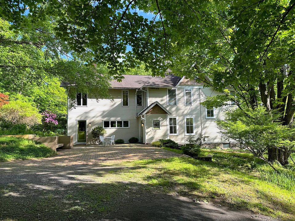 1st image of 11 Cornell Walk