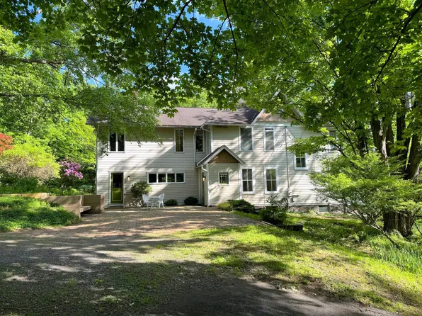 11 Cornell Walk, Ithaca, NY 14850