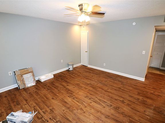 2nd image of 200 North Ave #202-204-206