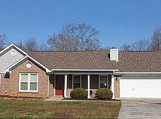 102 Cooper Dr, Huntsville, AL 35811