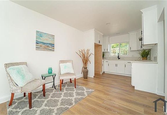 4th image of 10701 Croesus Ave #2